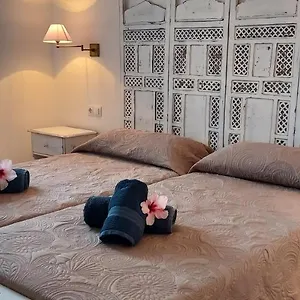 https://tamarindo-41-big-poolnext-to-the-dunes.in-canary-islands.com