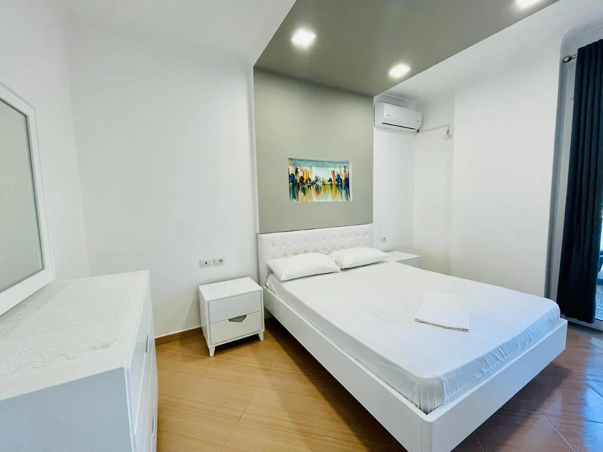 Jico Travel - Bani Apartments Vlorë 0*,  Albania